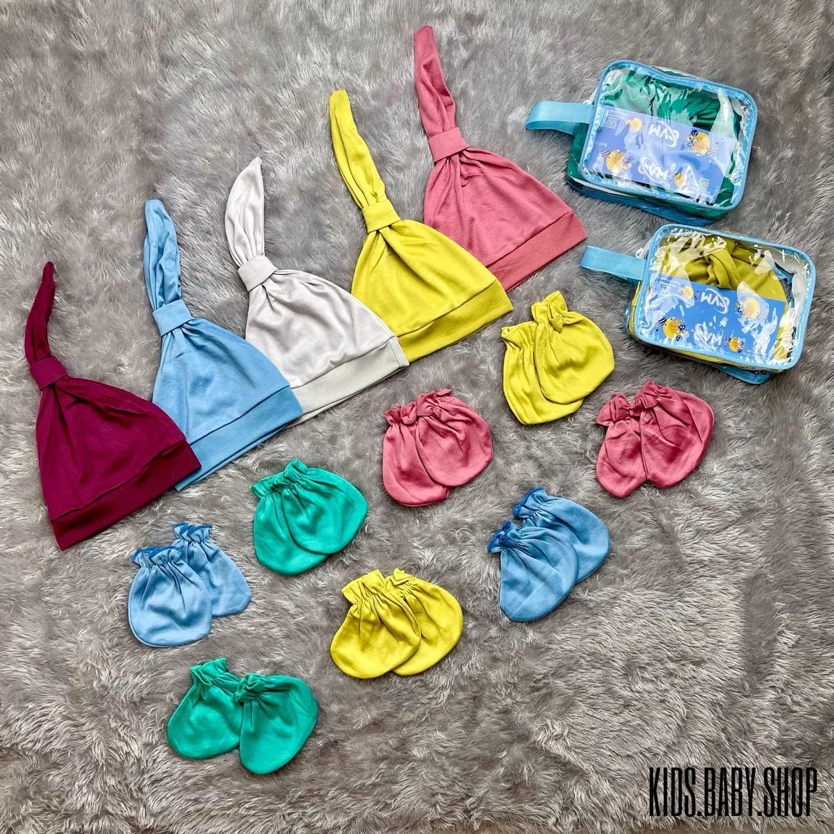 TOPI 2 SET DOMPET (TOPI + SARUNG TANGAN + SARUNG KAKI) sartaki  baby newborn
