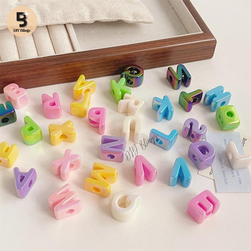 DIY Blingz 1pc UV Solid A-Z Random Mixed Colors English Chunky Letter Beads Acrylic Large Hole (5-6mm) Beads for DIY Handmade Bracelet Necklace Earring Pendant Jewelry Making and DIY Art Crafts Projects