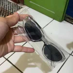 Eyeshine - Kacamata Hitam Cateye Titik Dua Sunglasses Full Frame Kacamata Anti Uv