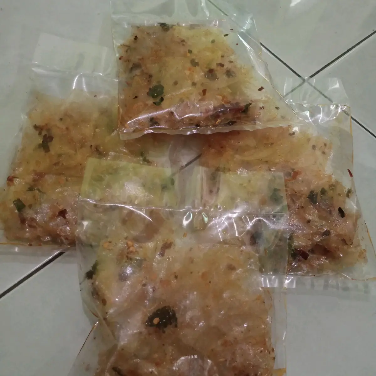 keripik kaca/kripca/pikca pedas kemasan 50gr Kripik Cemilan Kering