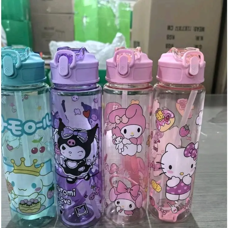BOTOL MINUM ANAK MURAH/BOTOL MINUM ANAK MOTIF SANDRIO DENGAN KAPASITAS 900ML SUDAH DILENGKAPI TALI PENDEK FREE SEDOTAN ANTI TUMPAH KODE 003 Bottles 1