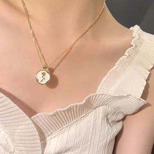 Kalung Loket Mawar, Gaya Minimalis, Rantai Emas Cantik, Pesona Penyata Mengejutkan, Barang Kemas Berlapis Bergaya, Untuk Wanita, Hadiah Fesyen Viral TK, Barang Kemas Mendengar Jewelry Necklaces