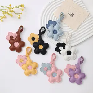 Pikaru Studio Charm Bag Leather Flower Gantungan Kunci Tas Kulit Bunga printilan lucu