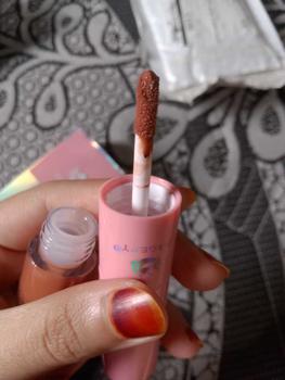 Product Review of 【CUCI GUDANG】MAGEFY 2-IN-1 Lipstik  / Matte Liquid Lipstick / Lip Lembut Tahan Lama Pelembab Pigmentasi Tinggi 12 Colors 8016 from a**⋆ 3