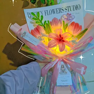 Buket pipe cleaners tulip warna pink buket kawat bulu tulip buket wisud Bunga