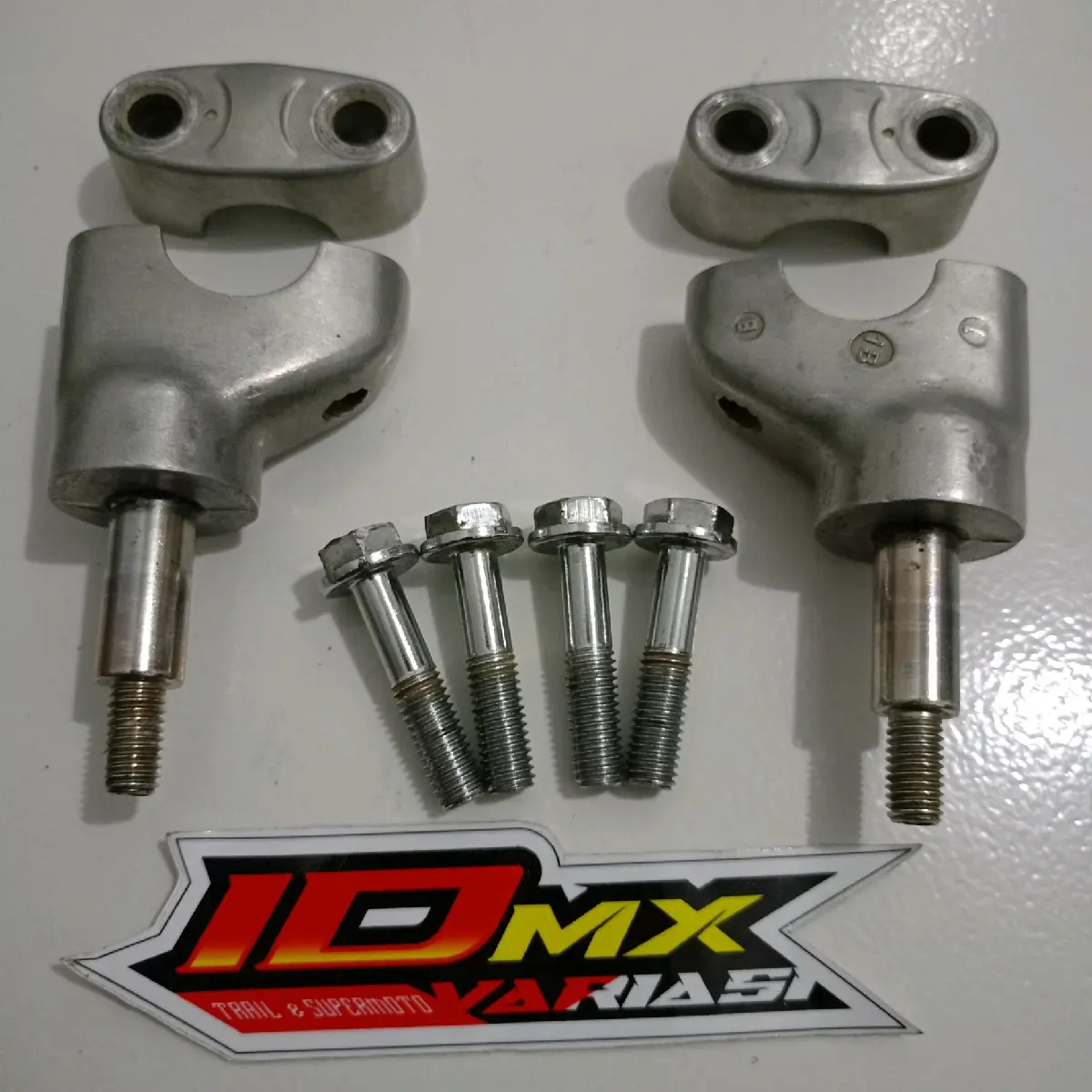 Raiser reiser riser dudukan stang CRF 150 L Holder handel under sambungan setang honda CRF150L Original cabutan copotan asli bawaan motor