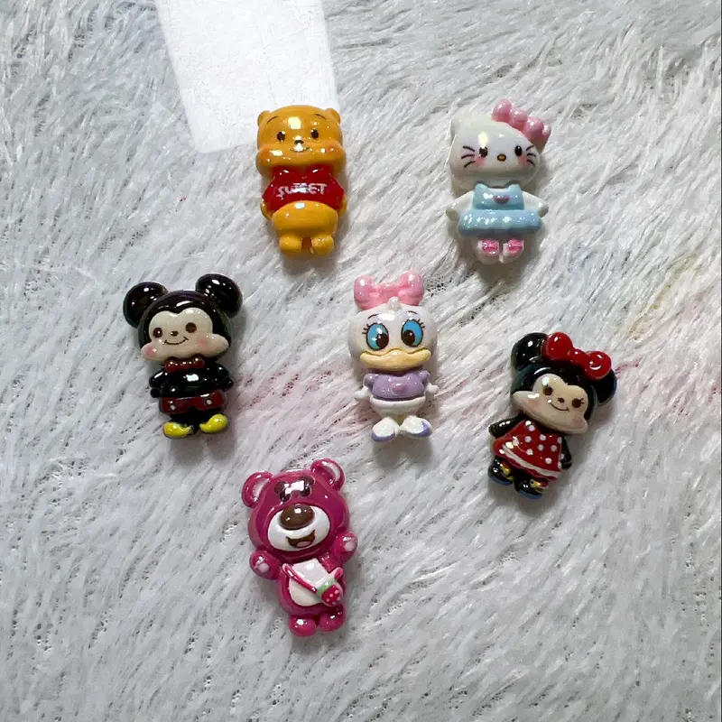 manik karakter lubang lucu 1