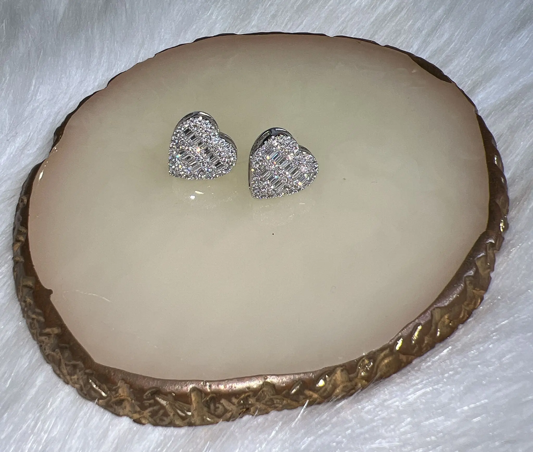 ABCDE - BIG HEART DIAMOND EARRING