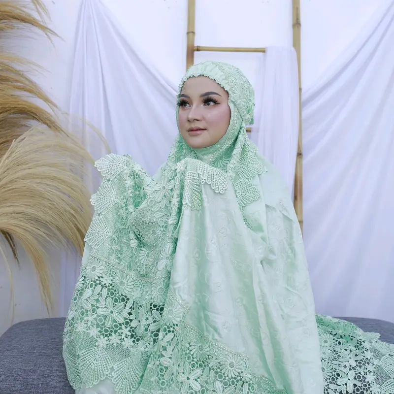 Mukena Sutra Prada Paris Renda Runcing Bunga 1