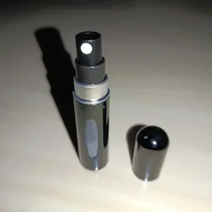 Botol parfum mini 5ml Tmpat parfum mini travel size botol Btol parfum refill/Btol parfum mini/Botol prfum prtable Mimi/Tempat parfum Parfum mini 5ml botol/ Btol parfume mini/Refill parfum/Parfum btol pcahan/Botol sray tavel sze/wadah parfum mini Spray