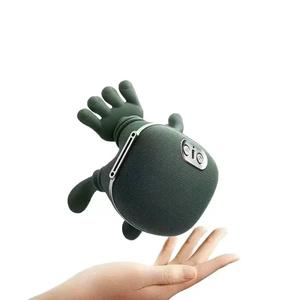マスターハンド 肩首マッサージャー 電動式 リアルハンドのような揉みほぐし 首・肩・背中用 温熱機能付き 透明 深部組織の痛みの緩和