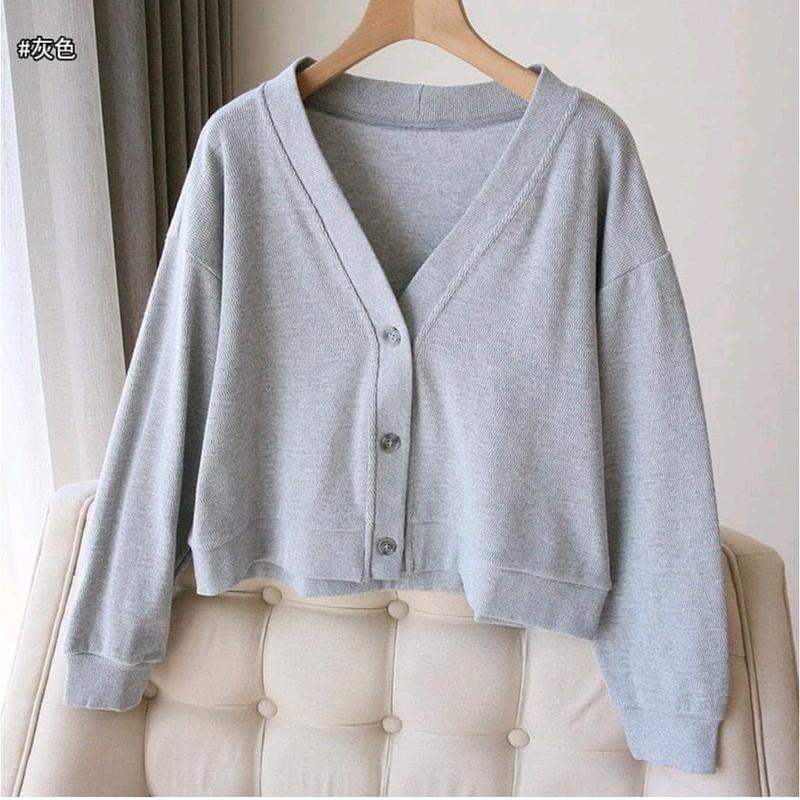 KAREN CROPE BUTTON SWEATER -SWEATER CROP TOP WANITA KOREAN STYLE TERBARU Atasan Lembut Oversize Fleece Tebal 2