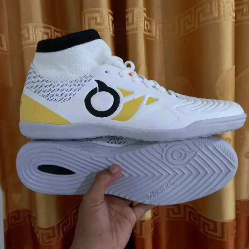 Sepatu Futsal Pria Wanita Ortuseight BBS Boot Murah Best Seller 1