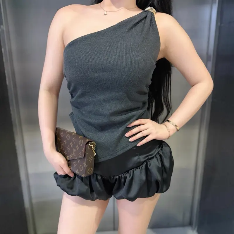 Luxia Bross Atasan Wanita One Shoulder Bahan Lembut Baju Crop Stylish variasi 7