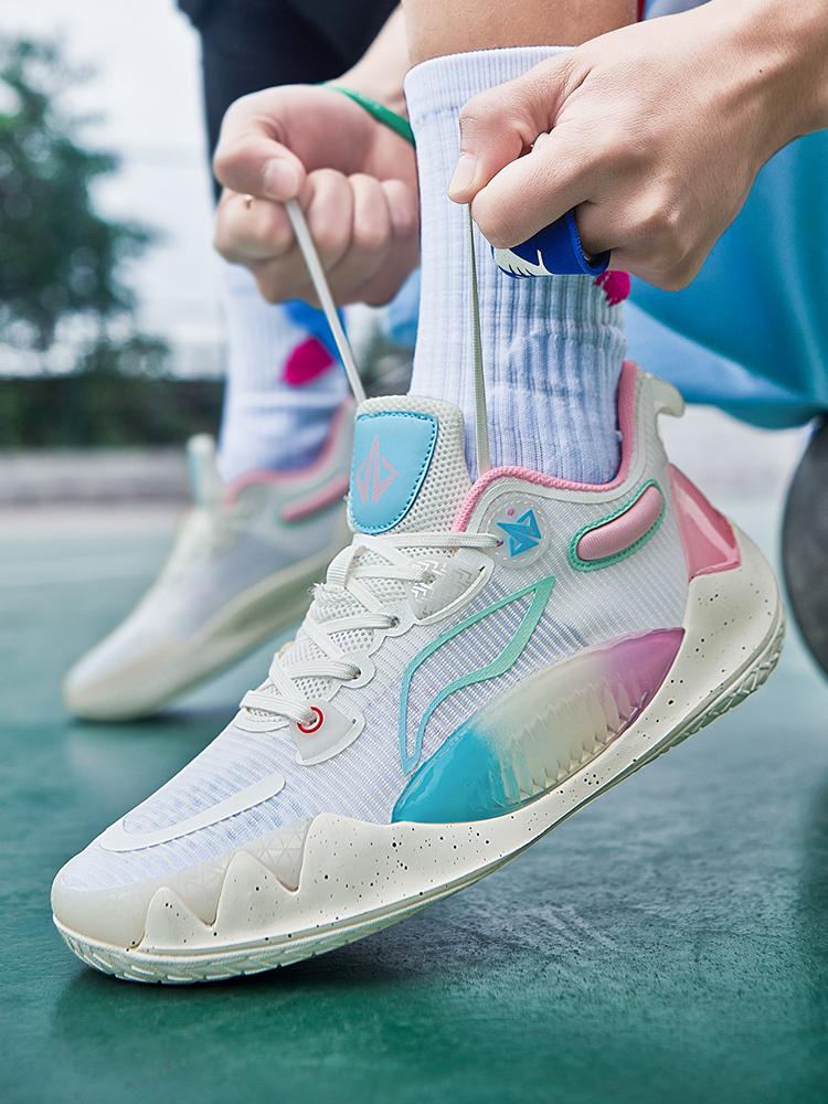 Product Introduction of IEAGO Original Quality Spike Basketball Sneakers Men Women Fashion Trainers Outdoor Sport Shoes 33