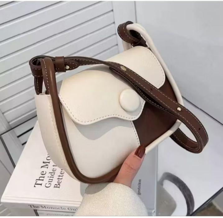 TAS SLEMPANG WANITA KEKINIAN/KOREAN STYLE/COCOK SEGALA ACARA Fashion TAS SLEMPANG WANITA KEKINIAN/KOREAN STYLE/COCOK SEGALA ACARA Fashion