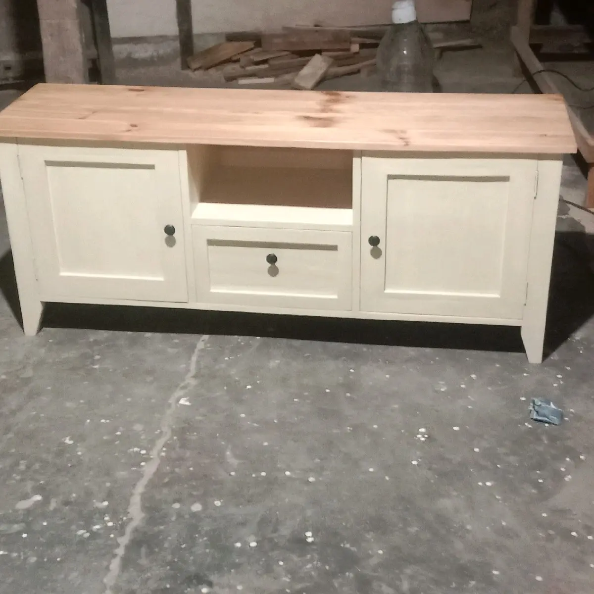 buffet tv kayu jati belanda