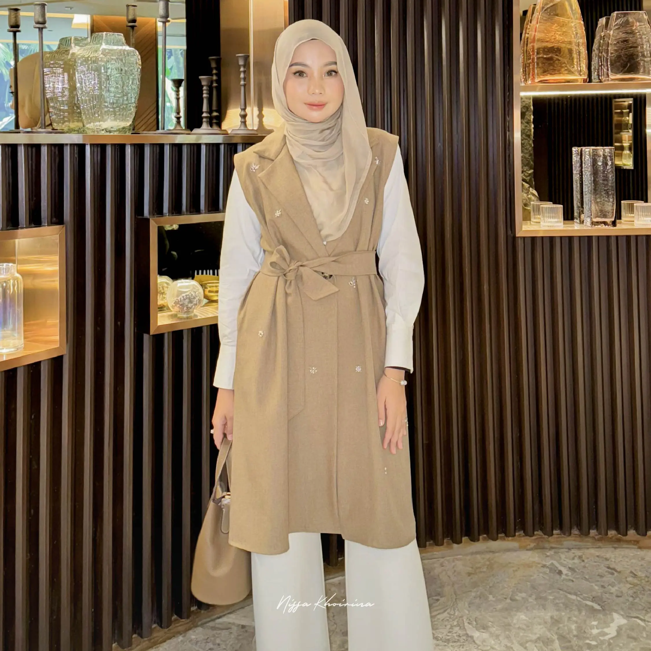 Bynissa - AGNES LONG VEST - Outerwear - Vest - Rompi - Payet - Semi Wool - Fashion Muslim - Allsize