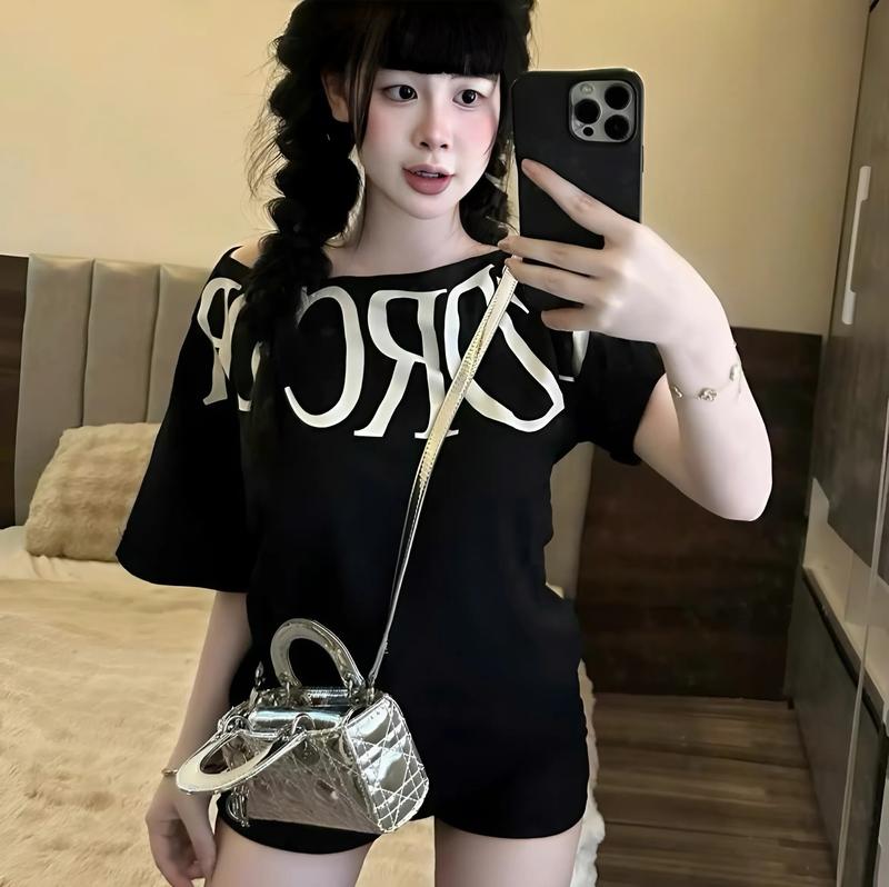 Set Áo Chữ Lệch Vai Mix Quần Đùi Ôm Body - Áo Chất Cotton Quần Chất Thun Trơn Co Giãn 4 Chiều Dành Cho Nữ Mặc Hè (set áo trễ vai )