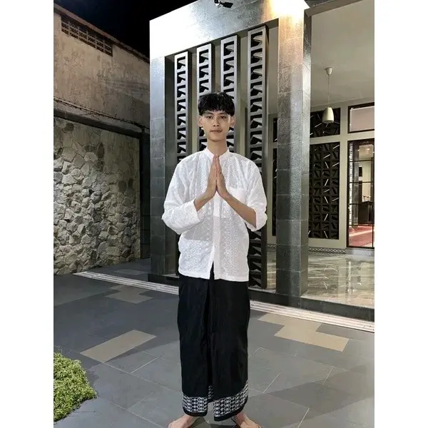 Grosir Sarung Sarung Tenun Gajah Unggul Benang 7000 Sarung Murah Berkualitas Sarung Thr sarung sholat pria 5