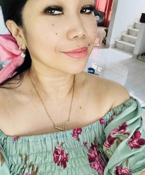 Product Review of 【003Harga telah dibanting, segera di CO】Chard Wake Anting princess round Anting wanita elegan high quality cantik elegan anti Zirconia 1 Carat Sertifikat GRA Kotak Indah   CWE002 from p**s 2