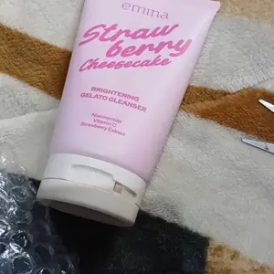 NEW! Emina Gelato Cleanser Series 100 ml- Facial Wash Gentle Brightening, Face Wash Mencerahkan Glowing, Sabun Cuci Muka Mencerahkan Lembab Tanpa Ketarik, Facial Wash Soothing, Sabun Cuci Muka Jerawat, Oil Control Acne Prone,Cocok untuk Semua Jenis Kulit