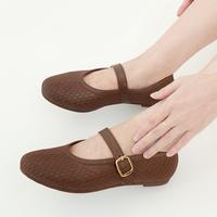 Gambar PORTO CANDICE - Flatshoes Wanita Elegan | Flatshoes Kuliah | Sepatu Kerja Flat Wanita Elegan Simple Kekinian Sepatu Candice Belt Motif Timbul Anti Slip Karet - Chocolate, 36|37 dari Porto Footwear Kota Administrasi Jakarta Utara 4 Tokopedia
