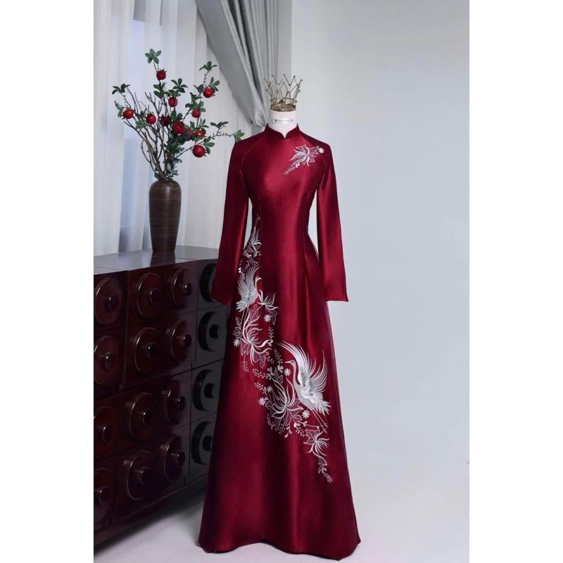 Áo dài bà sui chất liệu Satin thêu hoạ tiết hạc cực kỳ sắc nét - Áo Dài CELIA VOAN NỮ VÁY CƯỚI CỔ CHỮ V