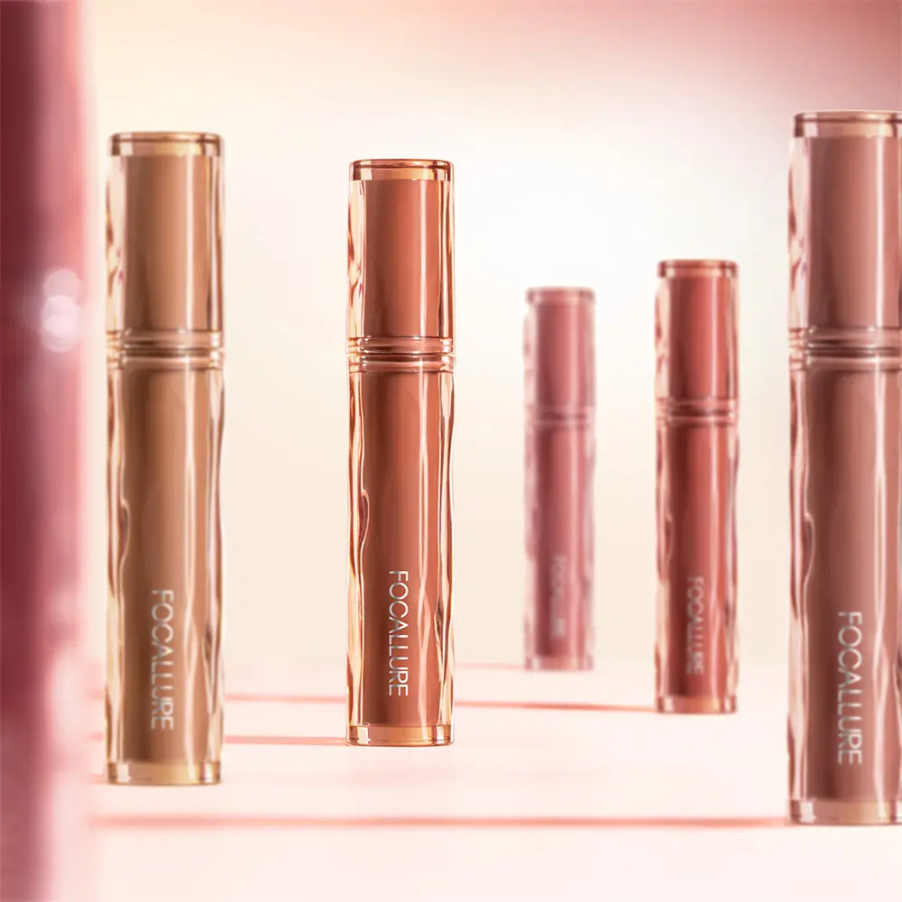 ลิปครีม FOCALLURE Pro-blur เนื้อเนียนนุ่ม บางเบา แมทกำมะหยี่ ลิปครีมเนื้อแมทกำมะหยี่ น้ำหนักเบา ให้ความรู้สึกบางเบา ไม่เหนียวเหนอะหนะ เม็ดสีสูง ติดทนนาน 1 ชิ้น/2 กรัม