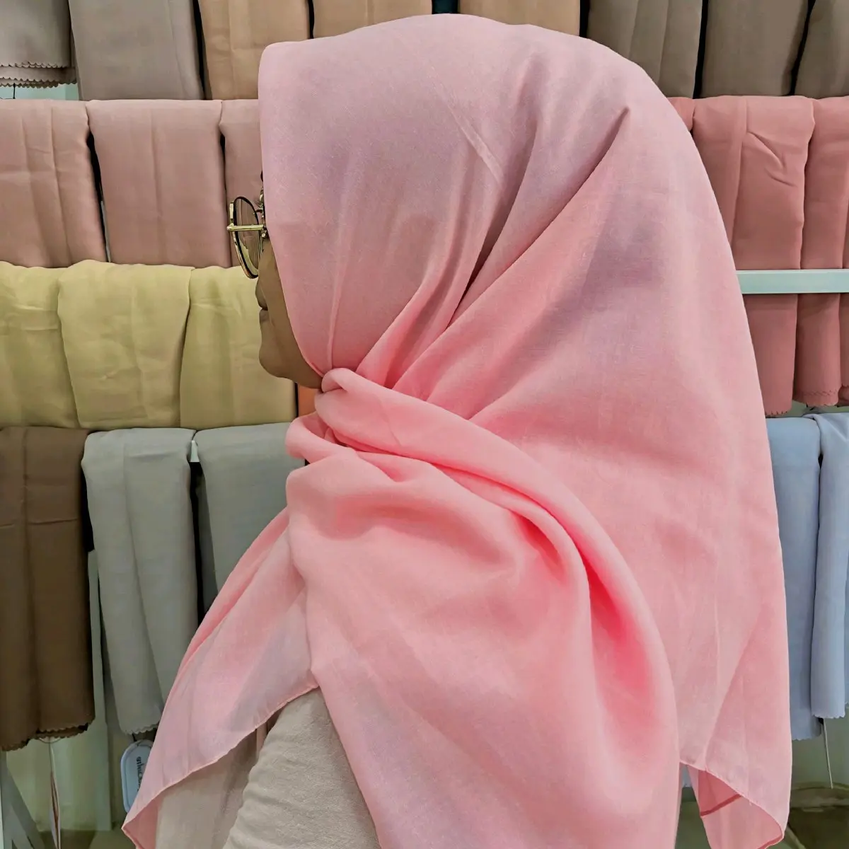 Hijab segi empat khadijah polos by khadijah Kerudung