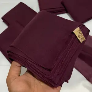 Jilbab segiempat paris premium jahit tepi voal catton