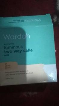 Product Review of WARDAH Everyday Luminous Two Way Cake Refill - Bedak Dengan Hasil Matte Yang Halus Ringan Dengan Kandungan Vit E - Oil Control dengan Hasil Akhir Natural - Makeup from a**e 1