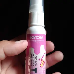 Gendes Sweet Aromatic Feminine Spray With Vanilla 7 Miracle Bioactive 23ml - Perawatan Area Kewanitaan