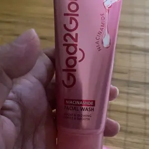 [New] Glad2Glow Niacinamide Serum Facial Wash-Pencuci Wajah Brightening Pembersih Pori Glowing Instant Ceramide Ectoin Sakura untuk Kulit Kusam Berminyak dan Sensitif Mencerahkan Melembabkan Menenangkan Cleanser70ml