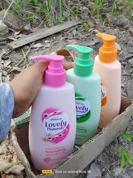 Product Review of 3 botol Emeron Lovely 400ml pump Hand&body Lotion isi 3 botol random from u**9 1