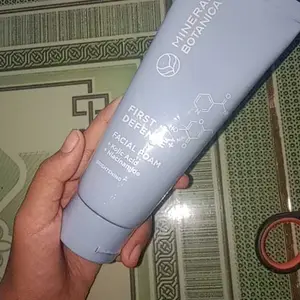 Mineral Botanica First Defense Facial Foam 100g Wajah Mencerahkan