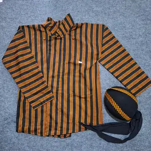 DEWASA SAMURAY COKLAT+SORJAN + BLANGKON SAMURAY SLIWIR (WARNA COKLAT HITAM)LurikDewsa DEWASA SAMURAY COKLAT+SORJAN + BLANGKON SAMURAY SLIWIR (WARNA COKLAT HITAM)LurikDewsa