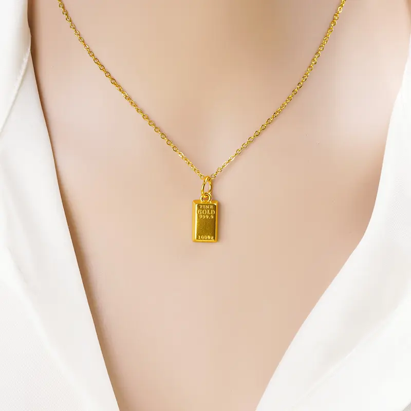 Stylish women's necklace, non-fading necklace