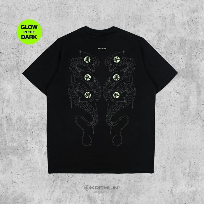 Gambar Kremlin T-shirt Regular Anime Graphic Glow in the Dark - Redemption - S dari Kremlin Clothing Kota Bandung Tokopedia