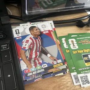 1 box ( 6 pcs segel ) lays panini world cup 2026 adrenalyn 4 card inside