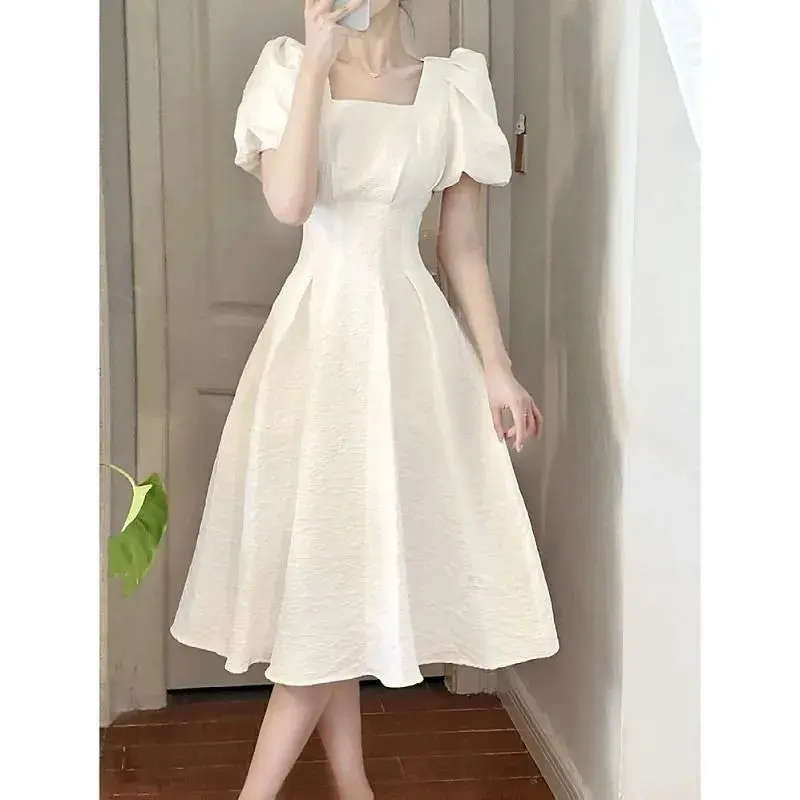Váy Trắng Tình Yêu Đầu Tiên Kiểu Pháp, Dành Cho Nữ, Bó Sát Eo, Ngọt Ngào Và Tự Nhiên, Thanh Lịch, Váy ngắn Tay, Hàng Mới Về Mùa Hè 2024 Màu Trắng Dress Women Khuy