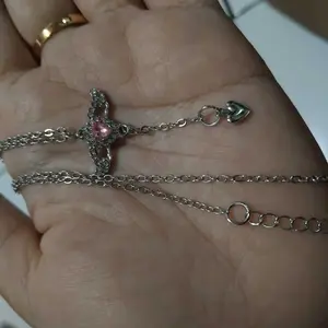 Varshini - Necklace Kalung Wanita Rantai Silver Simple Lucu Aesthetic Aksen Liontin Angel Wings Love Diamond Pink Perhiasan Aksesoris Fashion Korean Style [G2-1]