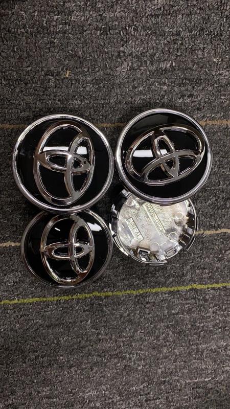 Product Introduction of 4 Pieces of 62mm Car Center Caps Suitable for Toyota Corolla, Camry, Innova, Avanza(2016-2021), Estimate, Revo, Highlander, Levin, Reiz, New Rav4 Original Car Center Hub Cap 8