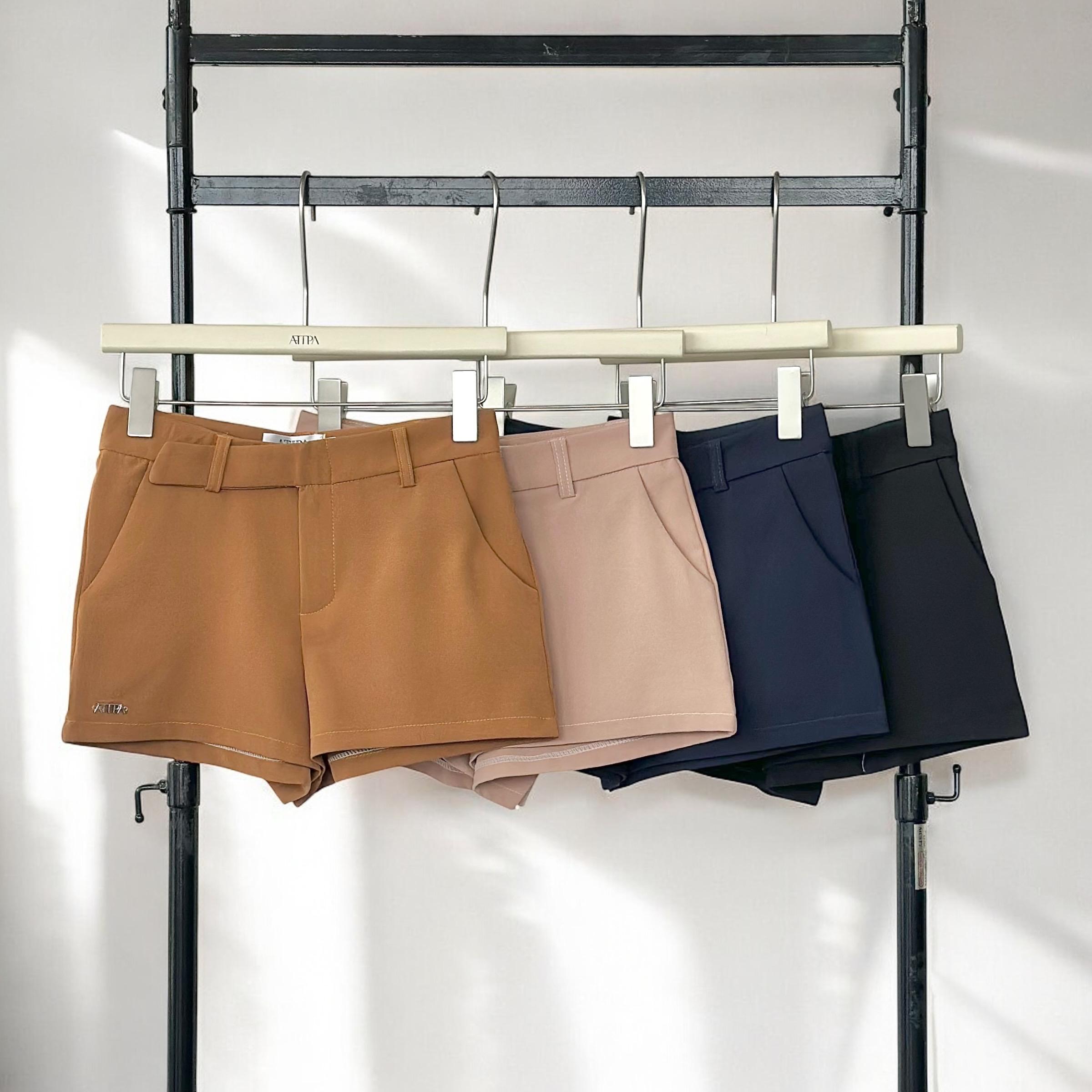 Atipa - Aeris Shorts กางเกงขาสั้นเอวกลาง ดีเทลอะไหล่เหล็ก