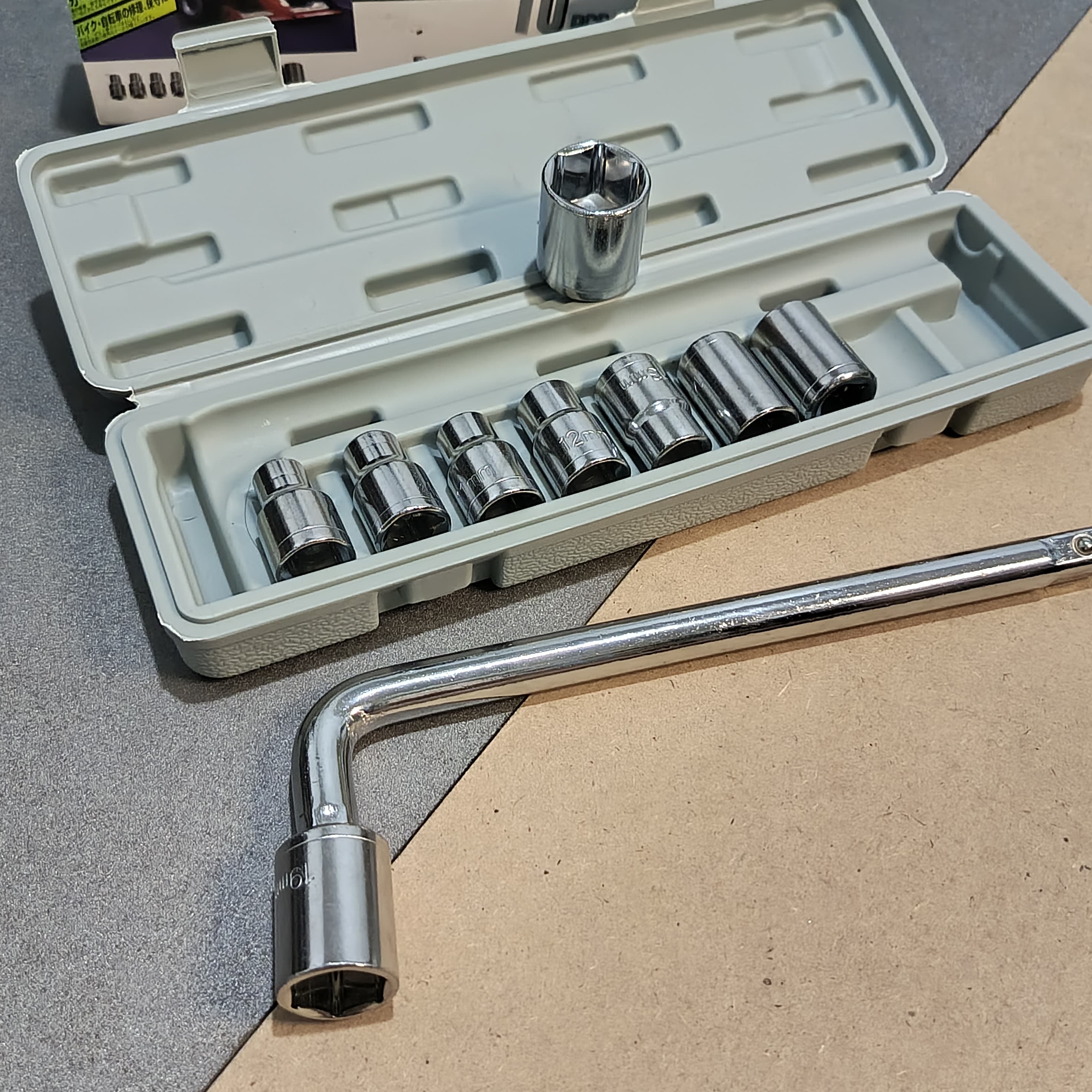 OBRAL !!! 2 Set Tools Kunci Pas / Kunci Sok Shock 10 pcs 8-24mm + Kunci T 4pcs Ukuran 8 10 12 14 mm OBRAL !!! 2 Set Tools Kunci Pas / Kunci Sok Shock 10 pcs 8-24mm + Kunci T 4pcs Ukuran 8 10 12 14 mm