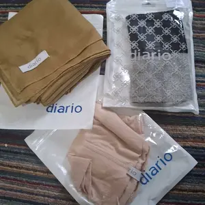 [Grade B] Diario - Kerudung Segi Empat Paris Premium Plain Scarf Vol.1
