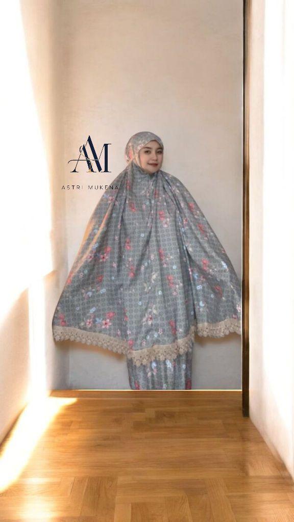 ASTRI MUKENA Mukena Traveling 2in1 Resleting Dagu Katun Premium Motif Printing Lembut Mewah dengan Tas Pouch Serut dan Renda Zipper