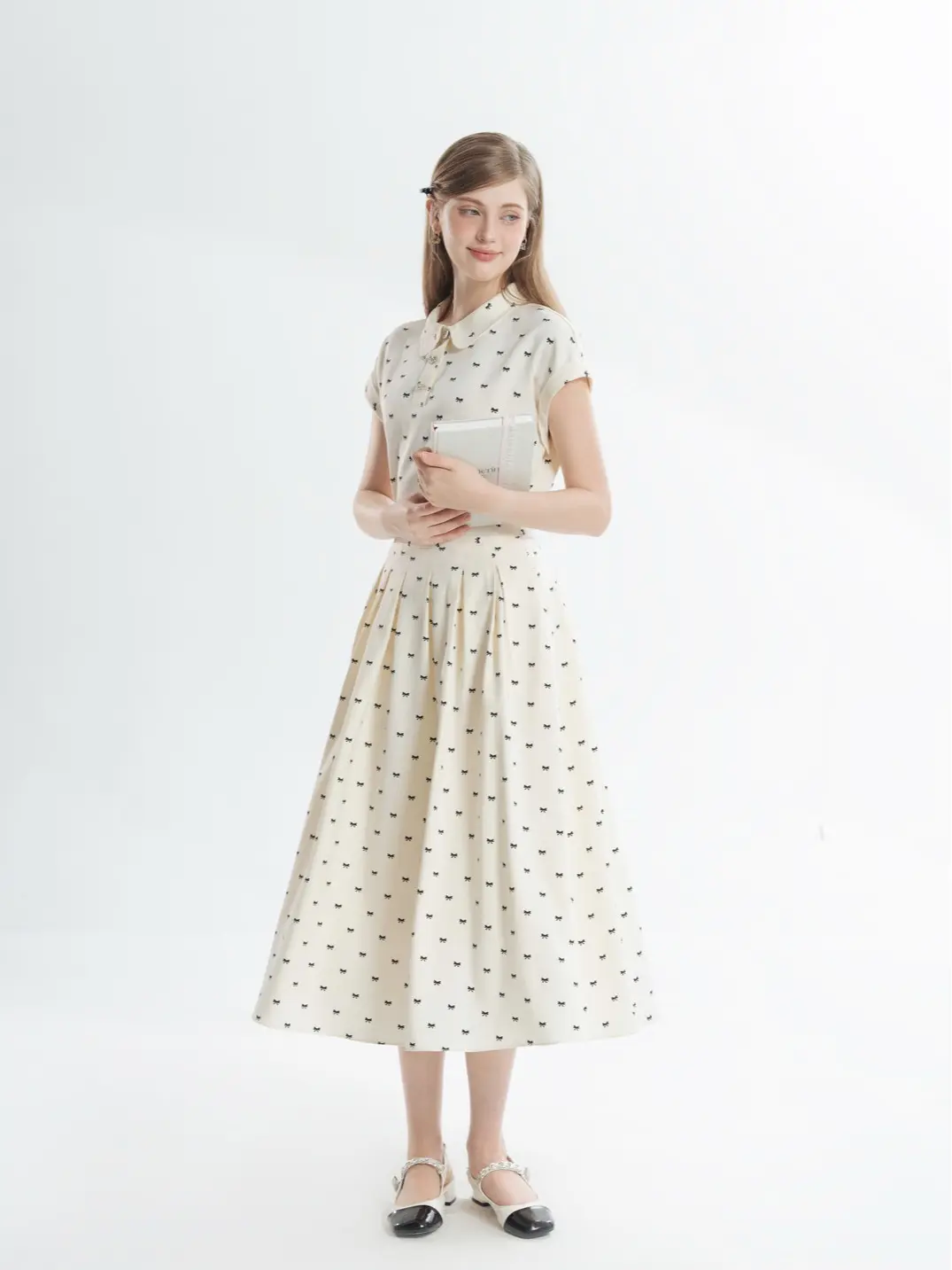 Chân váy midi xếp ly Eva de Eva 25SCVT016F