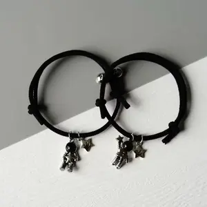 ￼GELANG Couple Magnet 2Pcs Gelang Pasangan Astronot Sahabat Pria & Wanita Bestie