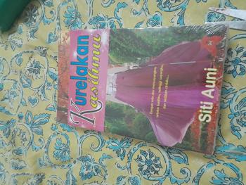 Product Review of Kurelakan Kasihmu - Siti Auni from a**0 0